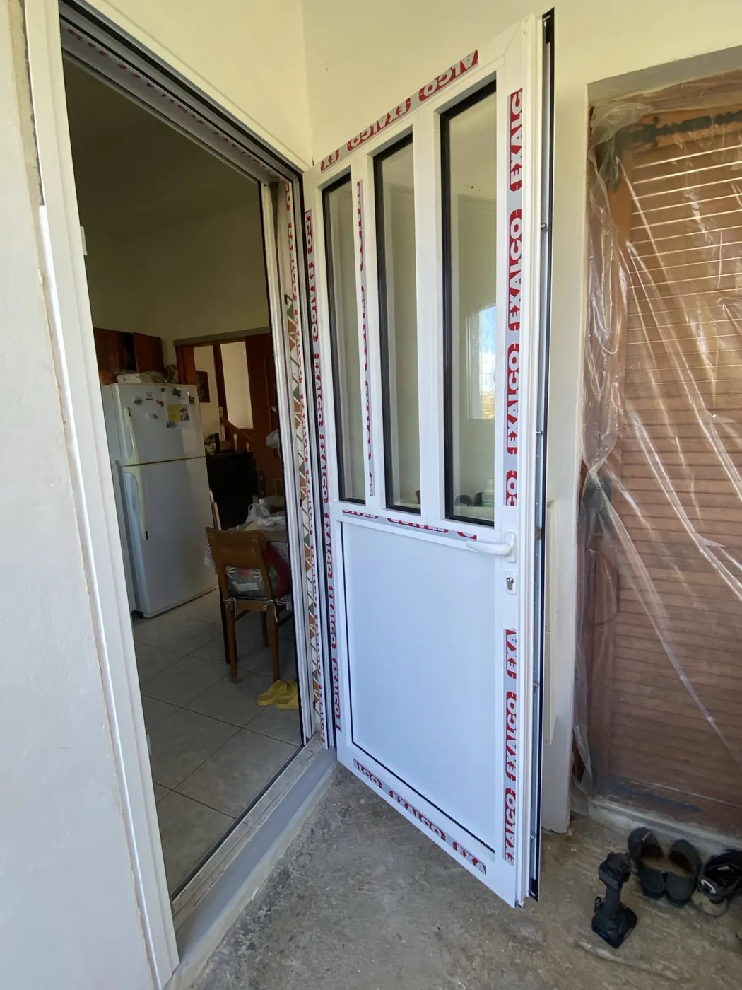 Τοποθέτηση πόρτας αλουμινίου σε κατοικία